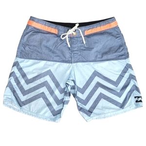 Billabong Boardshorts Size 34